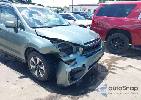 2017 Subaru Forester 2.5I Premium z USA, uszkodzony, nr VIN JF2SJAGCXHH452094